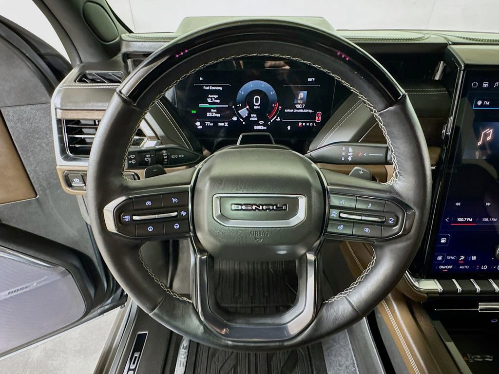 Certified 2025 GMC Yukon Denali Ultimate image 9