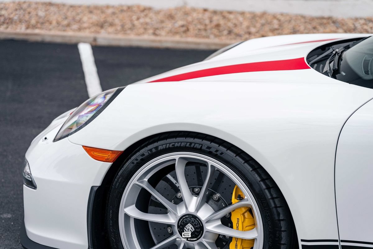 Used 2016 Porsche 911 R RWD image 7