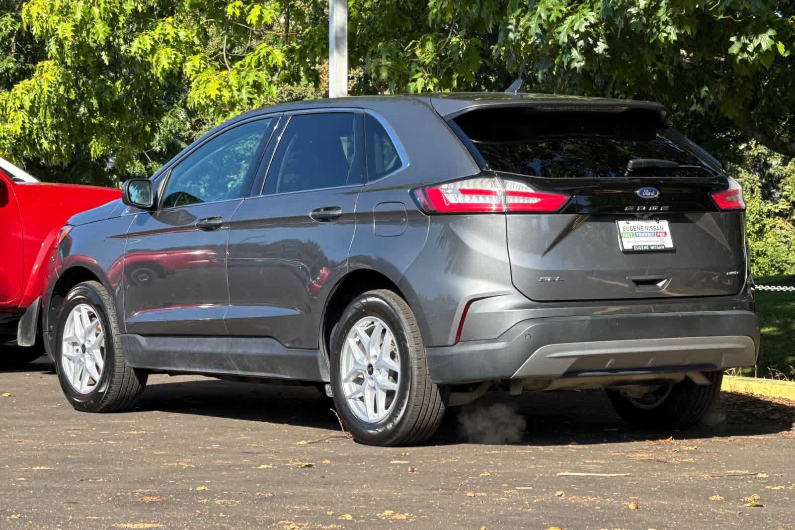 Used 2024 Ford Edge SEL AWD/4WD image 6