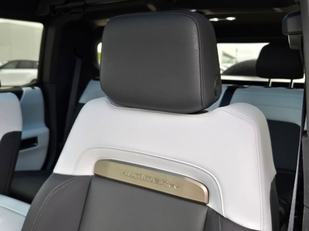 Used 2025 GMC Hummer EV 3X image 12