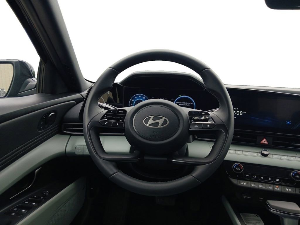 New 2026 Hyundai Elantra Limited FWD image 12
