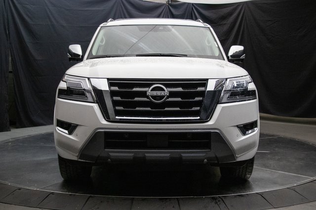 Used 2024 Nissan Armada Platinum w/ Captain's Chairs Package image 4