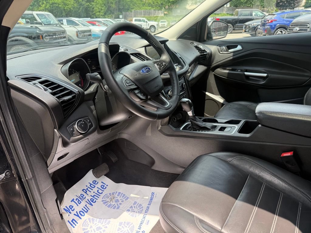 Used 2017 Ford Escape Titanium AWD/4WD image 19