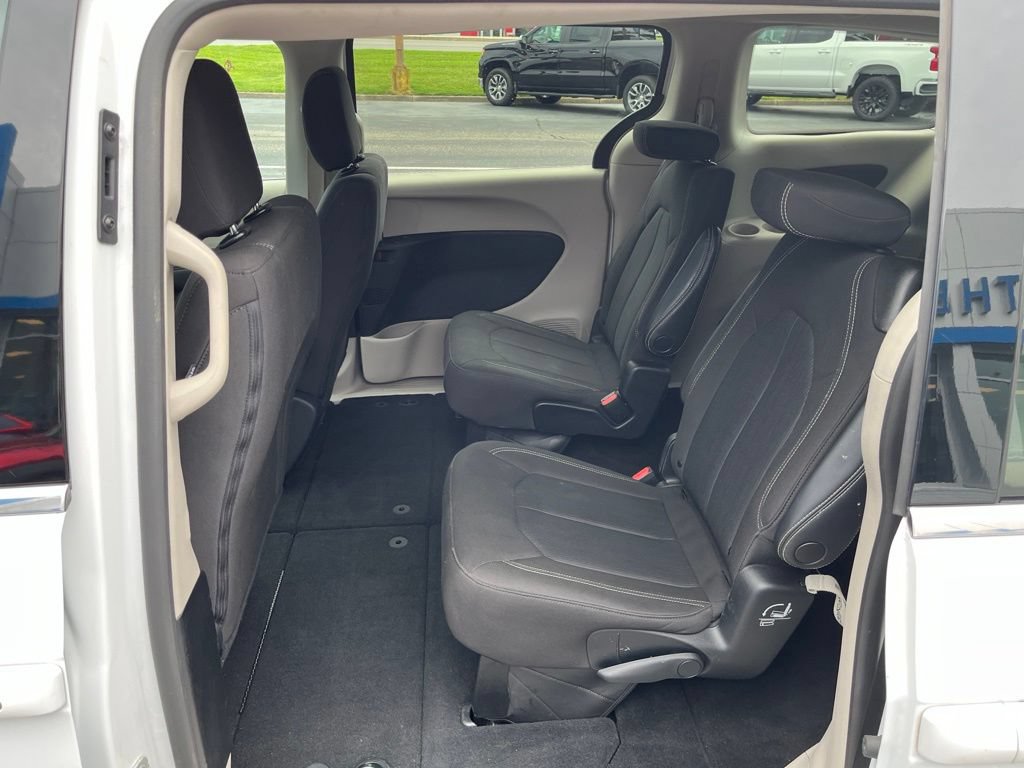 Used 2023 Chrysler Voyager LX FWD image 52