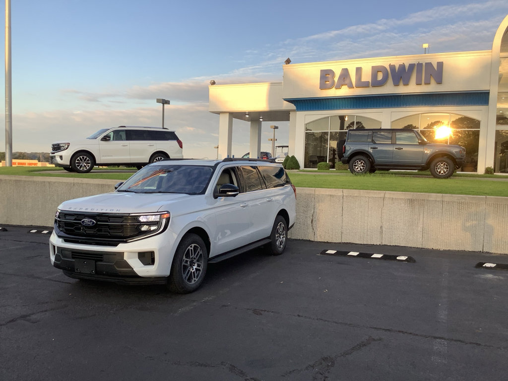 New 2025 Ford Expedition Max Active image 3