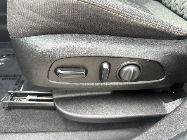 Used 2023 Chevrolet Equinox LT w/ LPO, Floor Liner Package AWD/4WD image 27