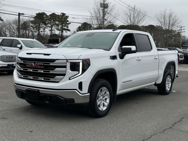 Used 2024 GMC Sierra 1500 SLE image 1