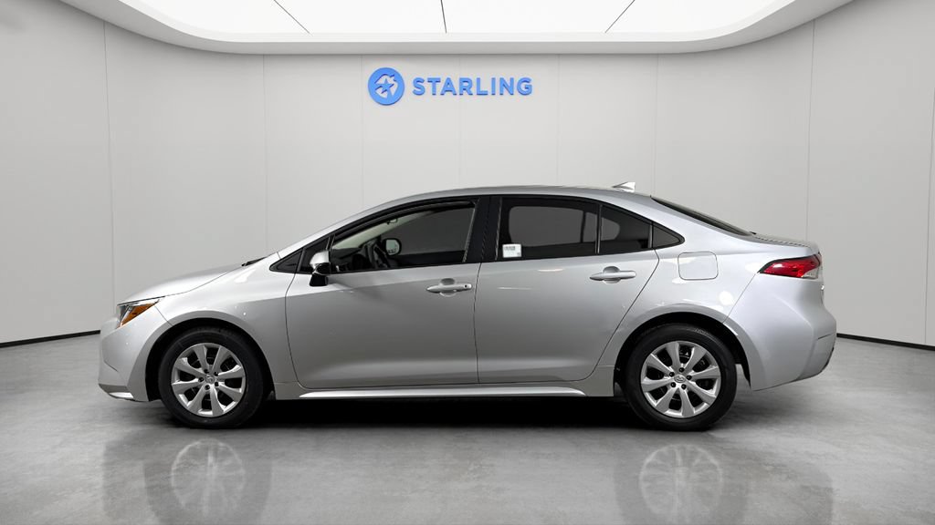 Used 2024 Toyota Corolla LE FWD image 3