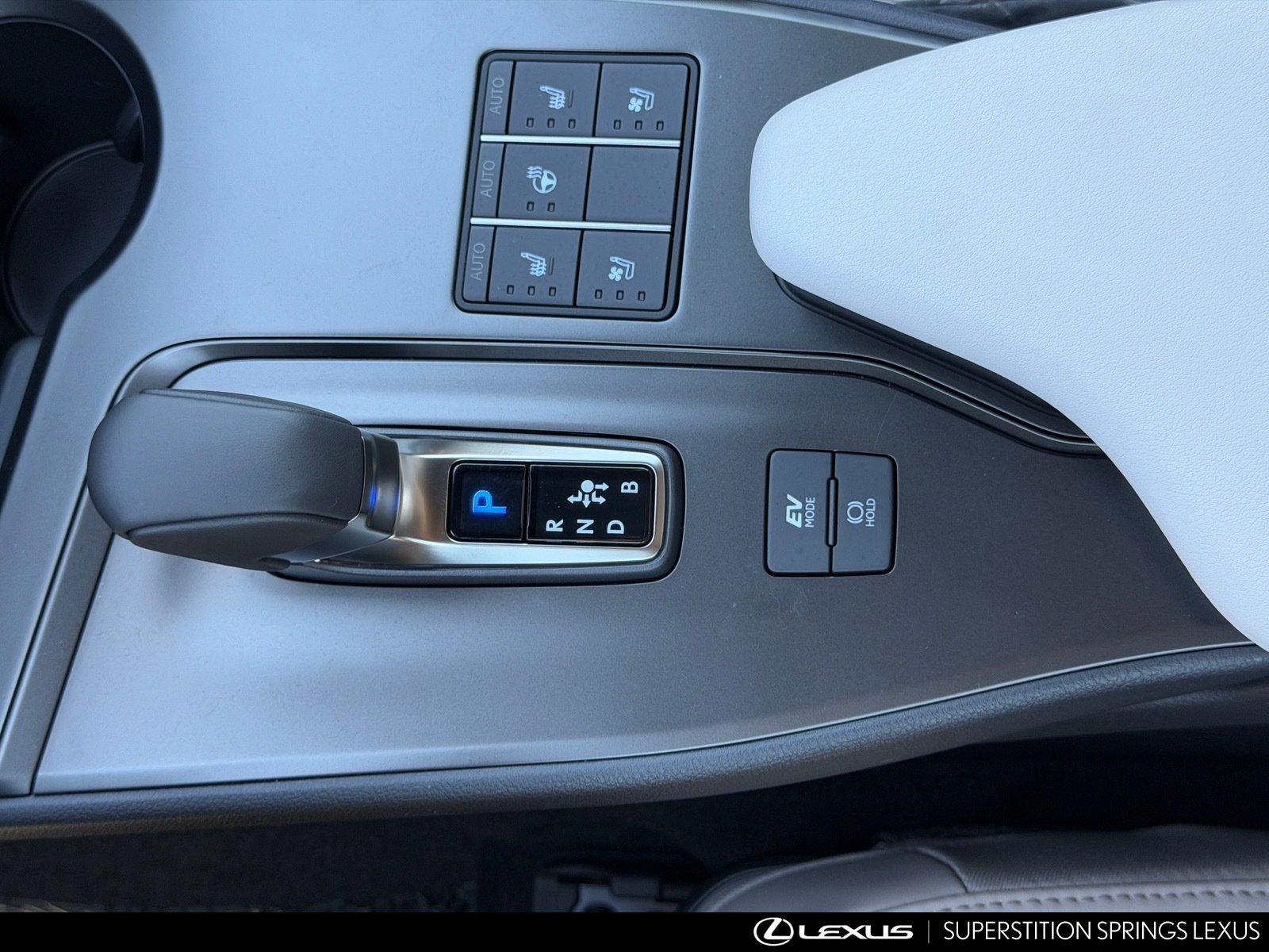 New 2026 Lexus UX 300h FWD w/ Accessory Package (Z1) image 30