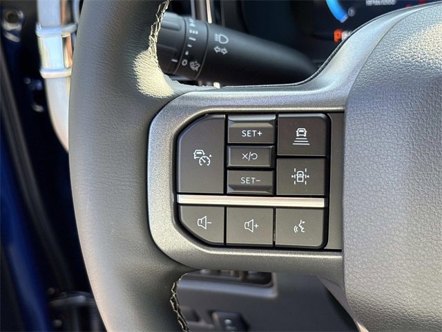 New 2026 Ford F250 Lariat w/ Black Appearance Package image 25