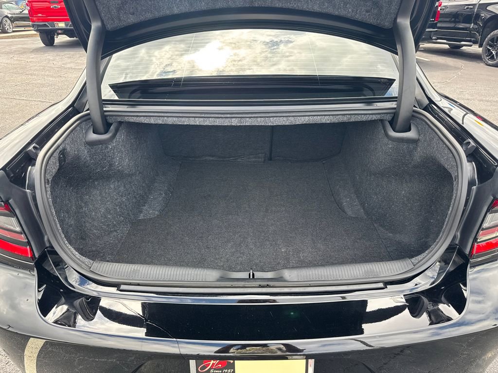 Used 2023 Dodge Charger R/T w/ Blacktop Package image 19