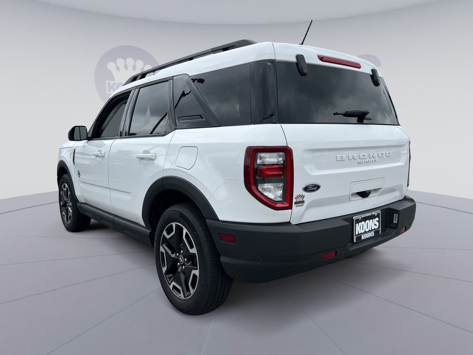 Certified 2023 Ford Bronco Sport Outer Banks w/ Tech Package AWD/4WD image 4
