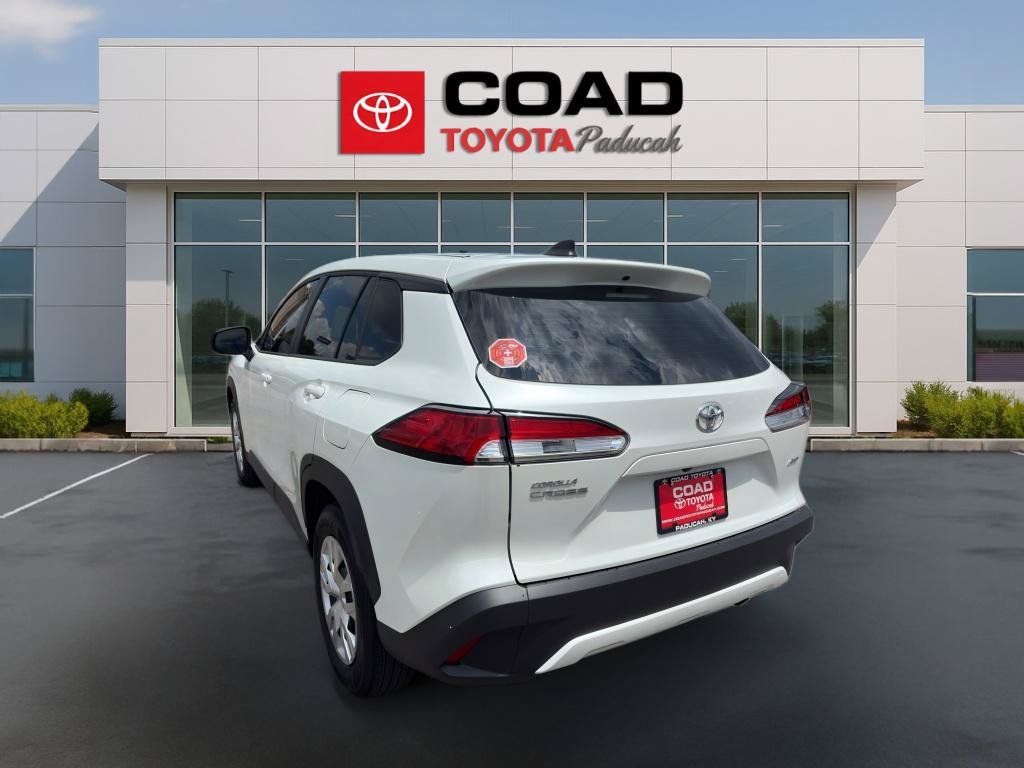 Certified 2025 Toyota Corolla Cross L AWD/4WD image 3
