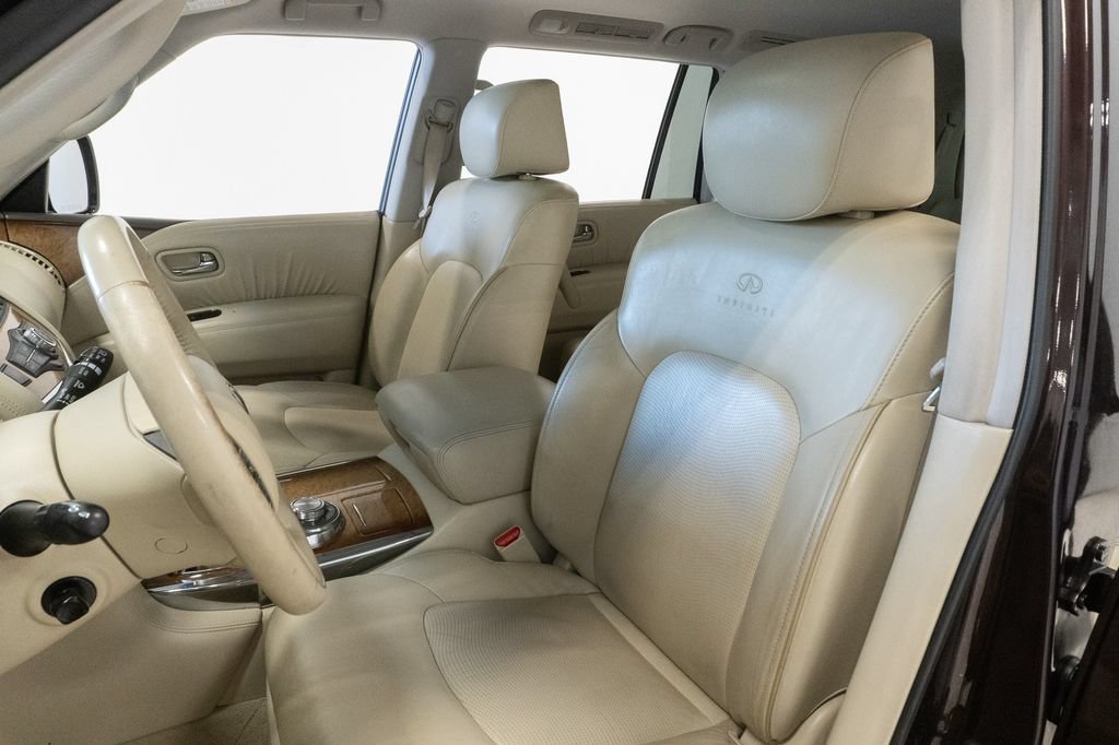 Used 2011 INFINITI QX56 4WD w/ Theater Pkg image 8