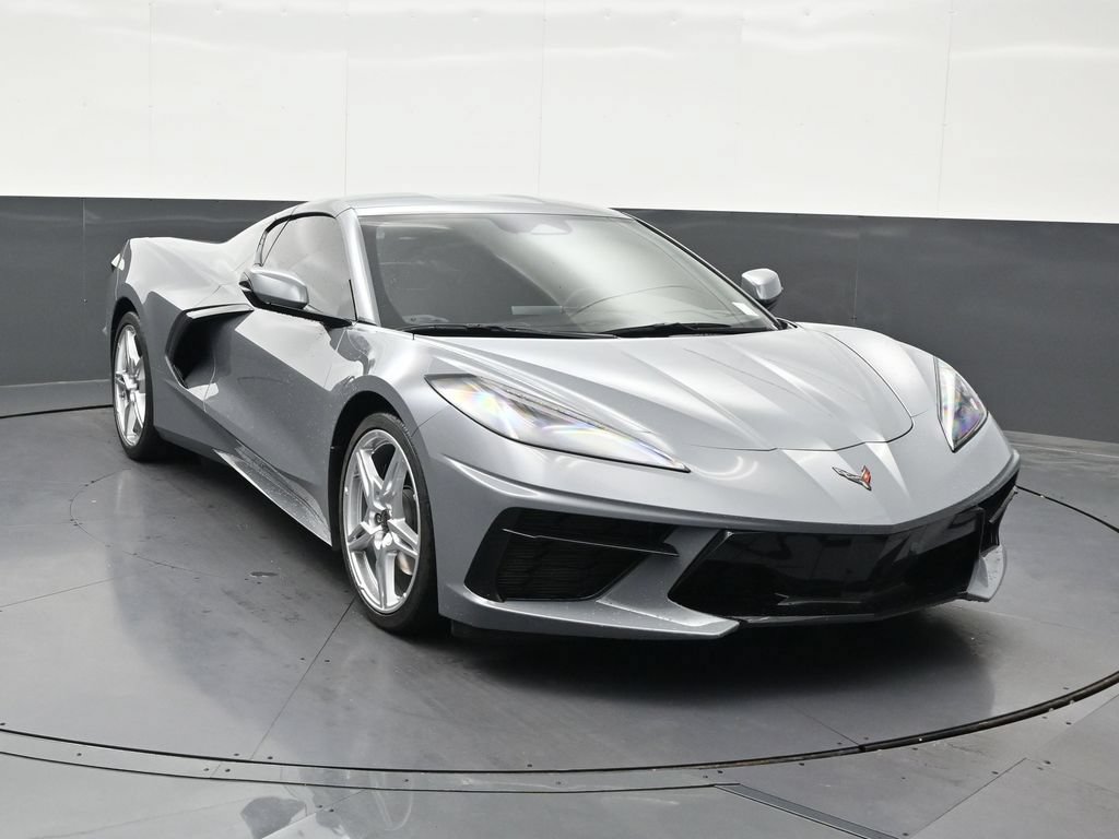Used 2025 Chevrolet Corvette Stingray Coupe w/ 1LT RWD image 8