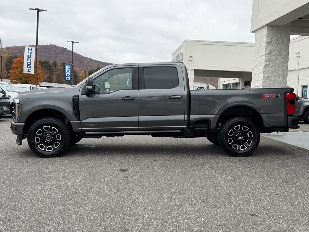 New 2026 Ford F350 Platinum w/ FX4 Off-Road Package image 19