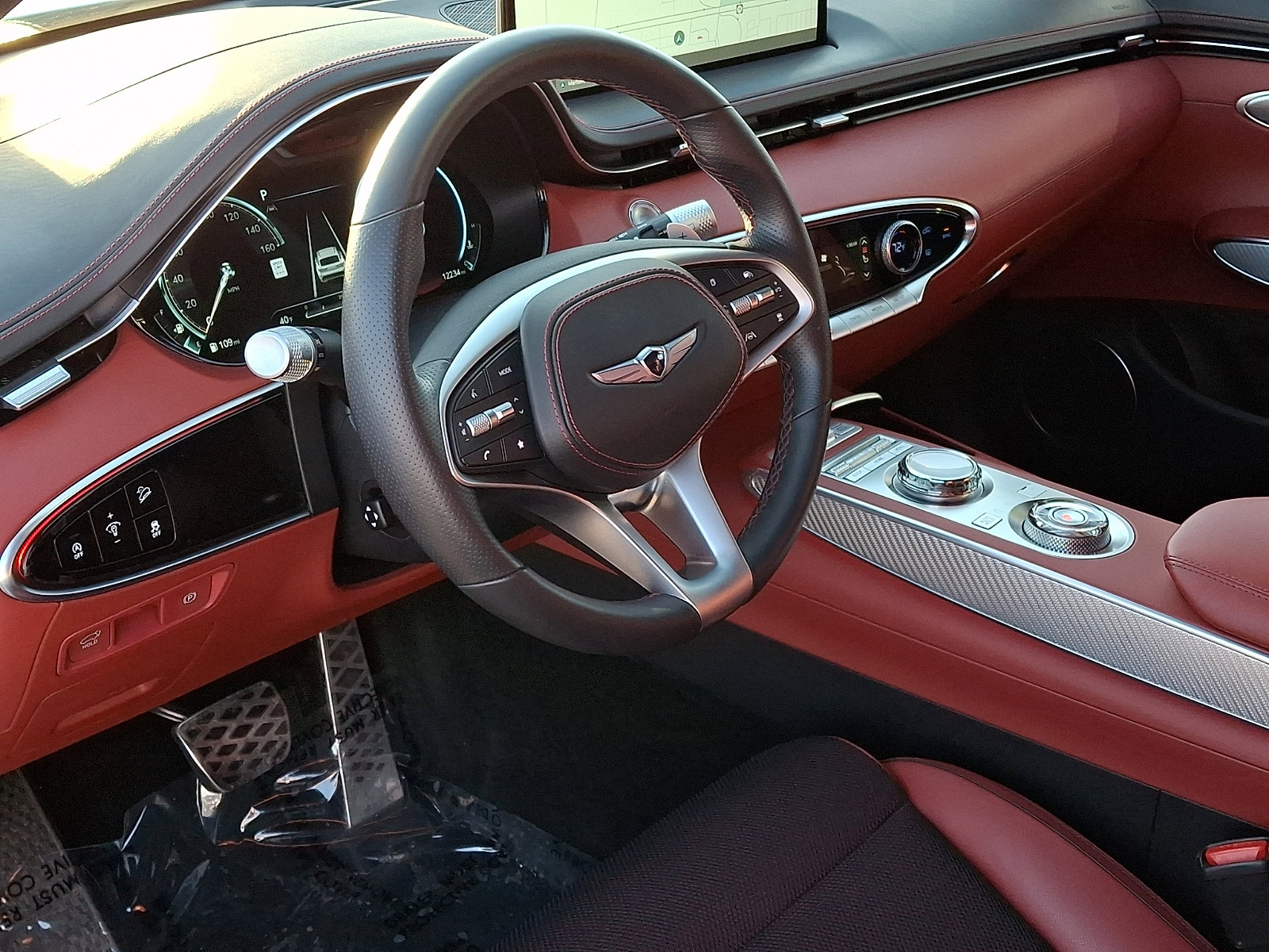 Certified 2023 Genesis GV70 2.5T w/ Sport Prestige Package AWD/4WD image 16