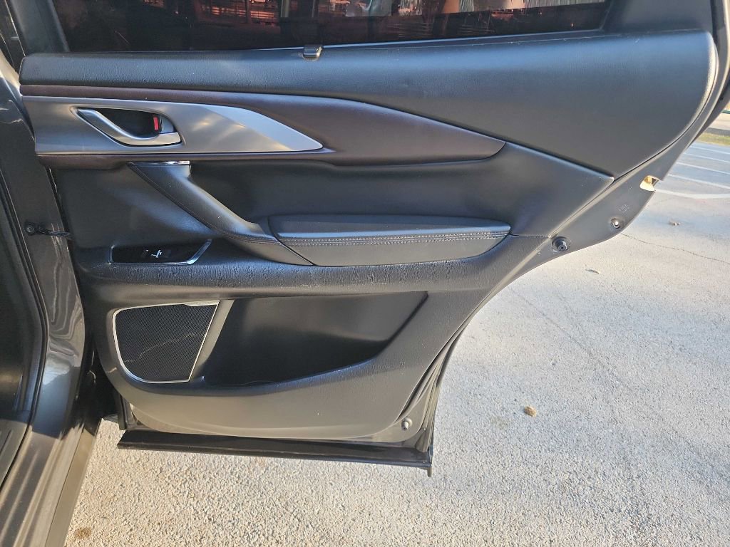 Used 2016 MAZDA CX-9 Grand Touring image 31