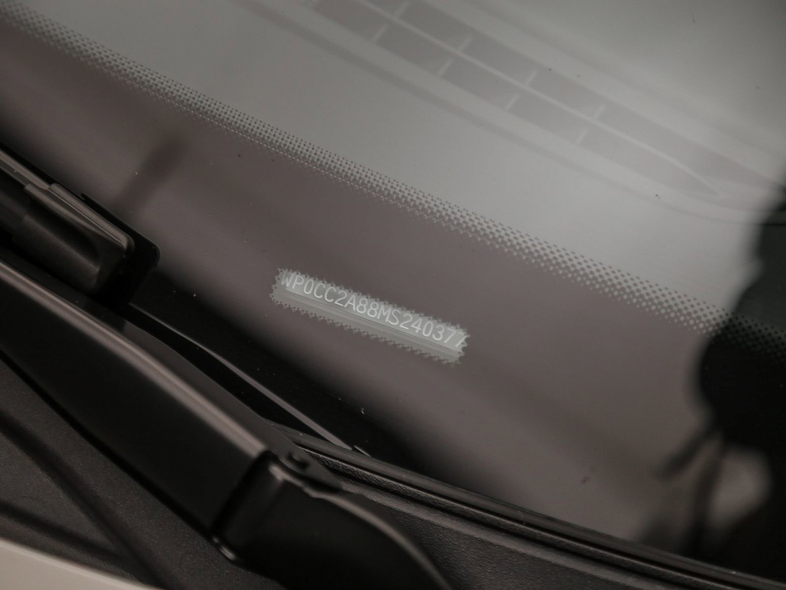 Certified 2021 Porsche 718 Boxster Spyder RWD image 30