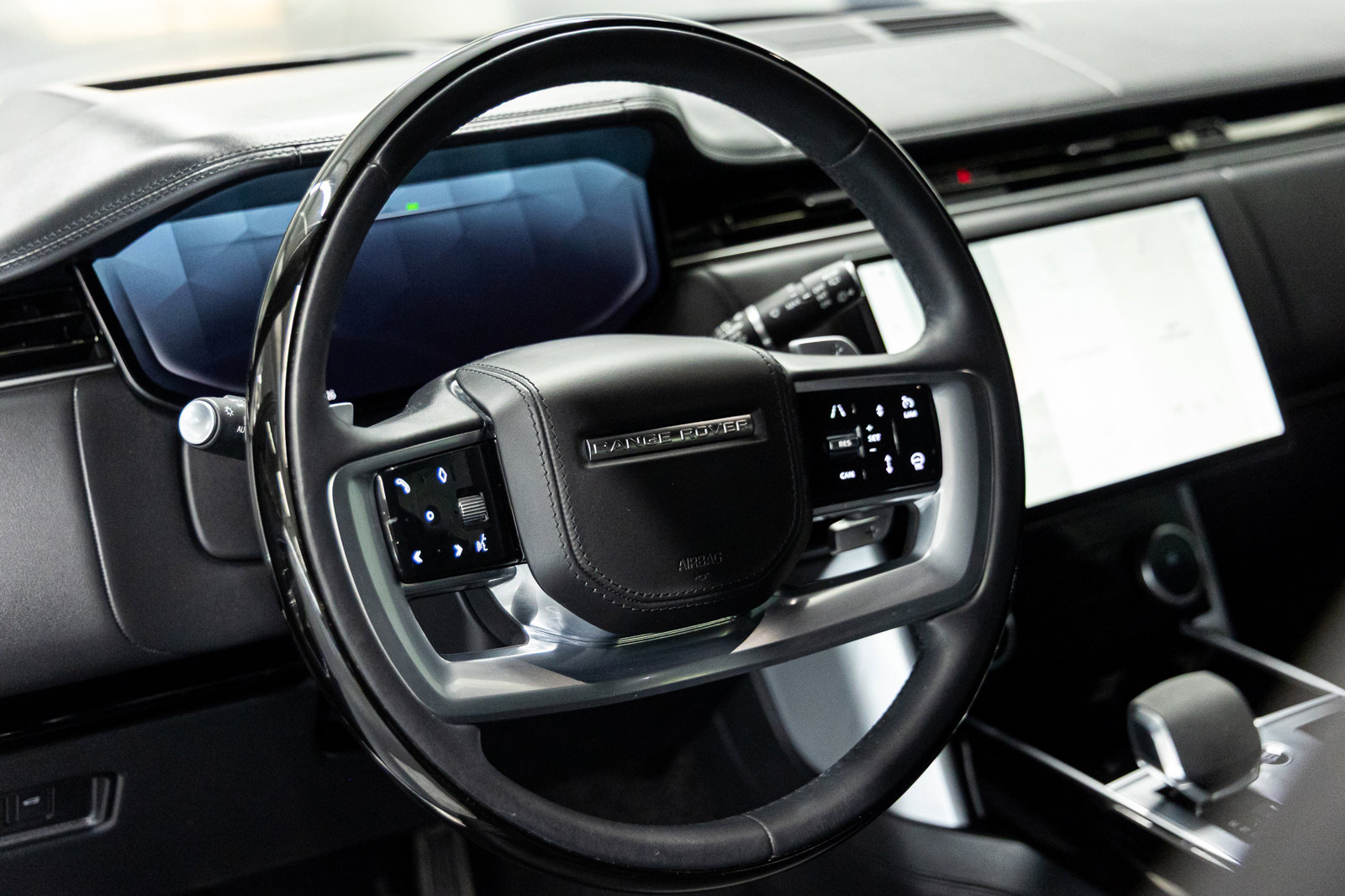 Used 2023 Land Rover Range Rover Autobiography image 21