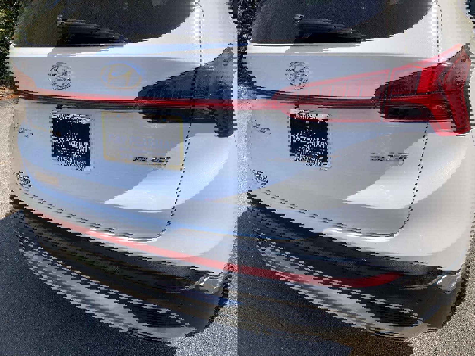 Used 2023 Hyundai Santa Fe Limited image 4