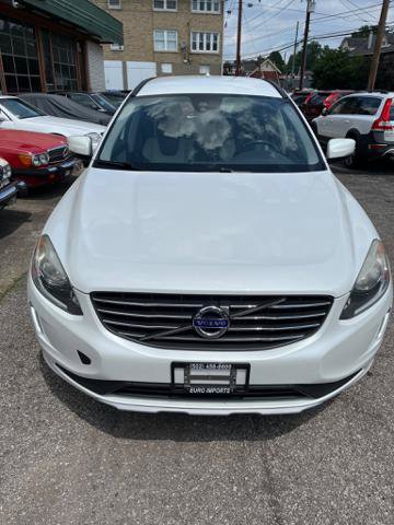 Used 2017 Volvo XC60 T5 FWD image 3