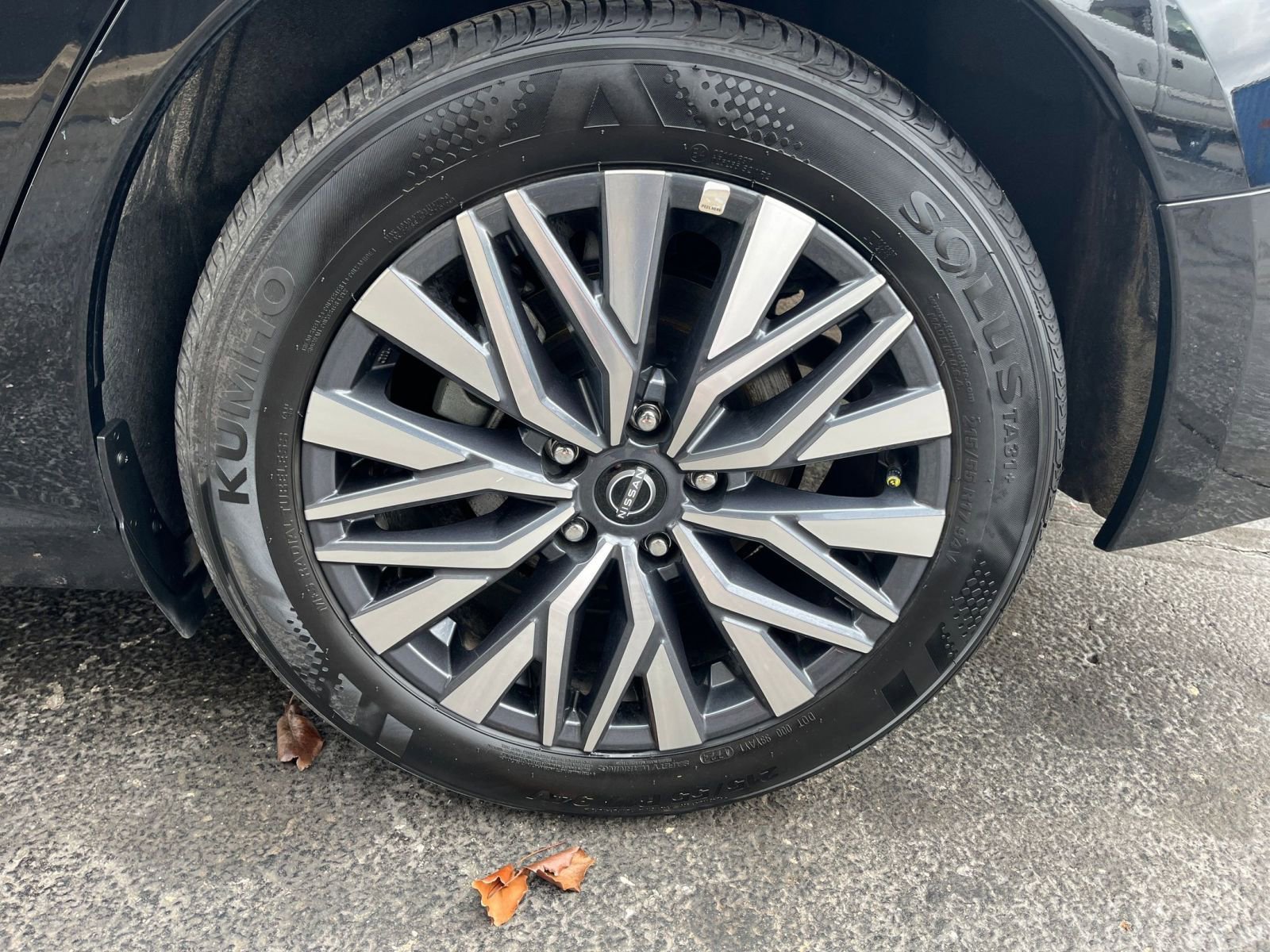 Used 2025 Nissan Altima 2.5 SV image 29