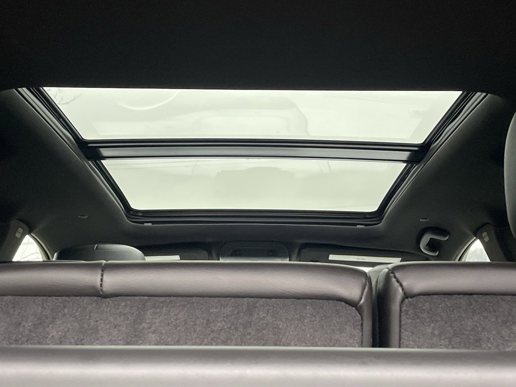 Certified 2025 Cadillac XT5 Premium Luxury image 19