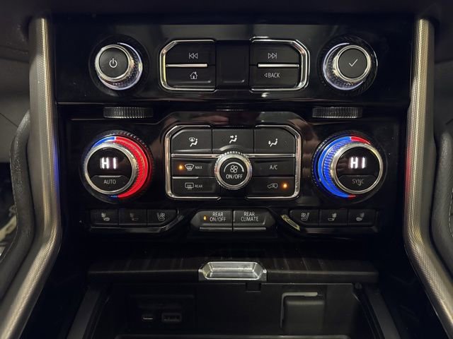 Used 2021 GMC Yukon XL Denali AWD/4WD image 14