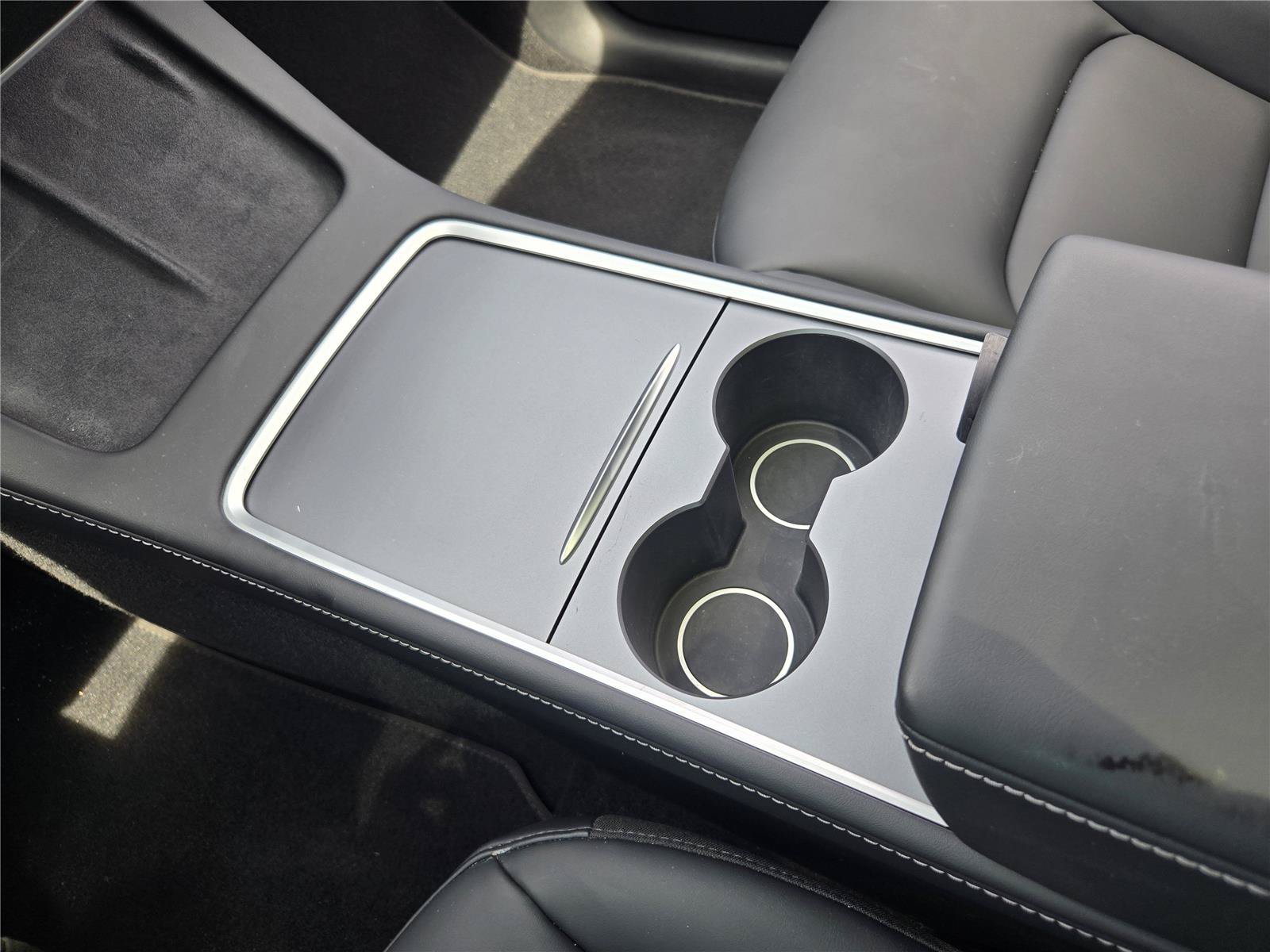 Used 2025 Tesla Model Y Long Range AWD/4WD image 18