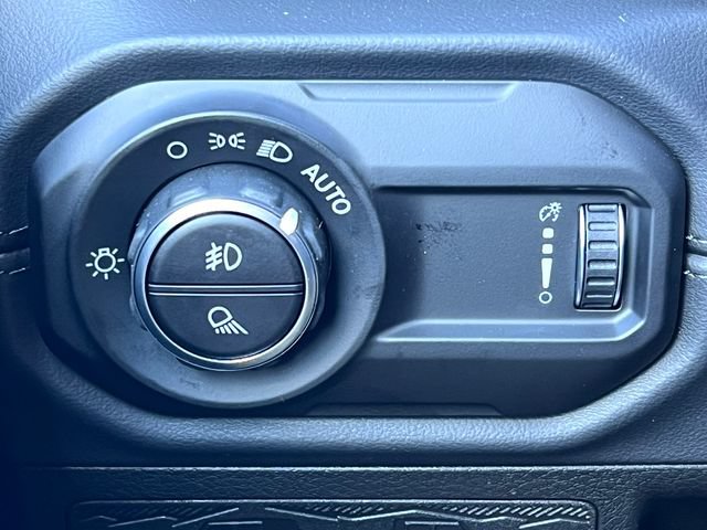 New 2026 Jeep Gladiator Sport AWD/4WD image 15