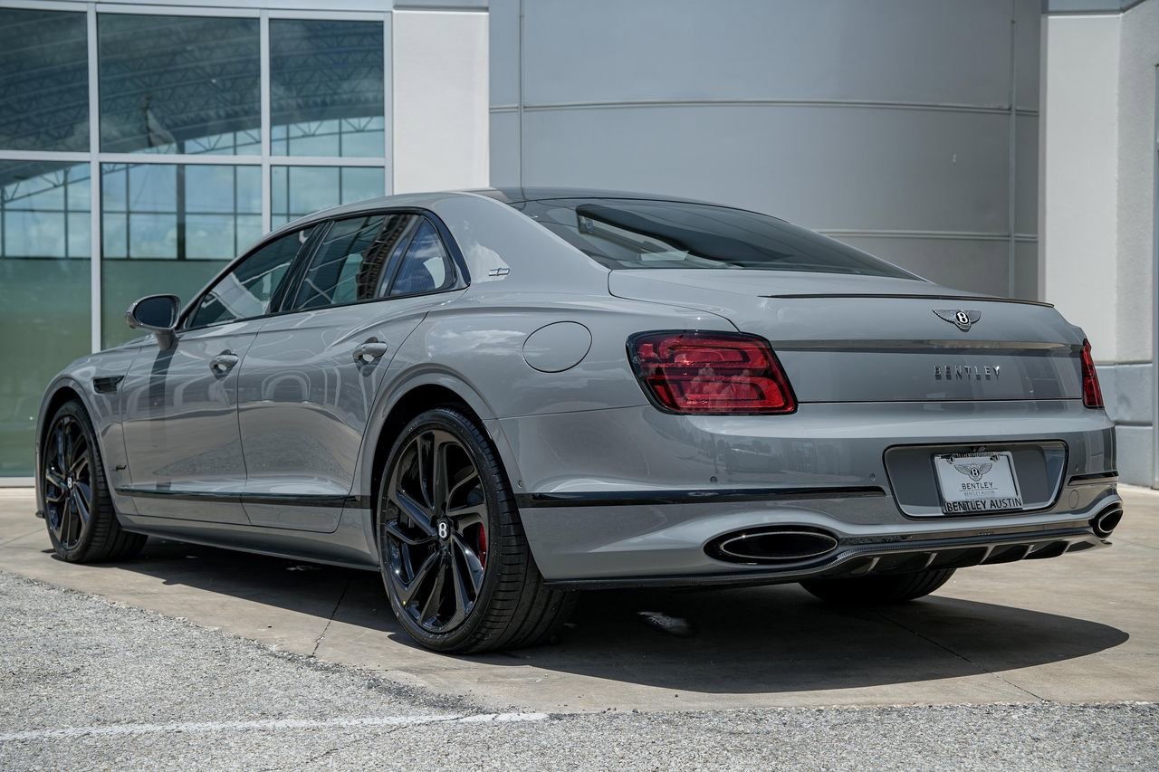 New 2025 Bentley Flying Spur Plug-In Hybrid image 3