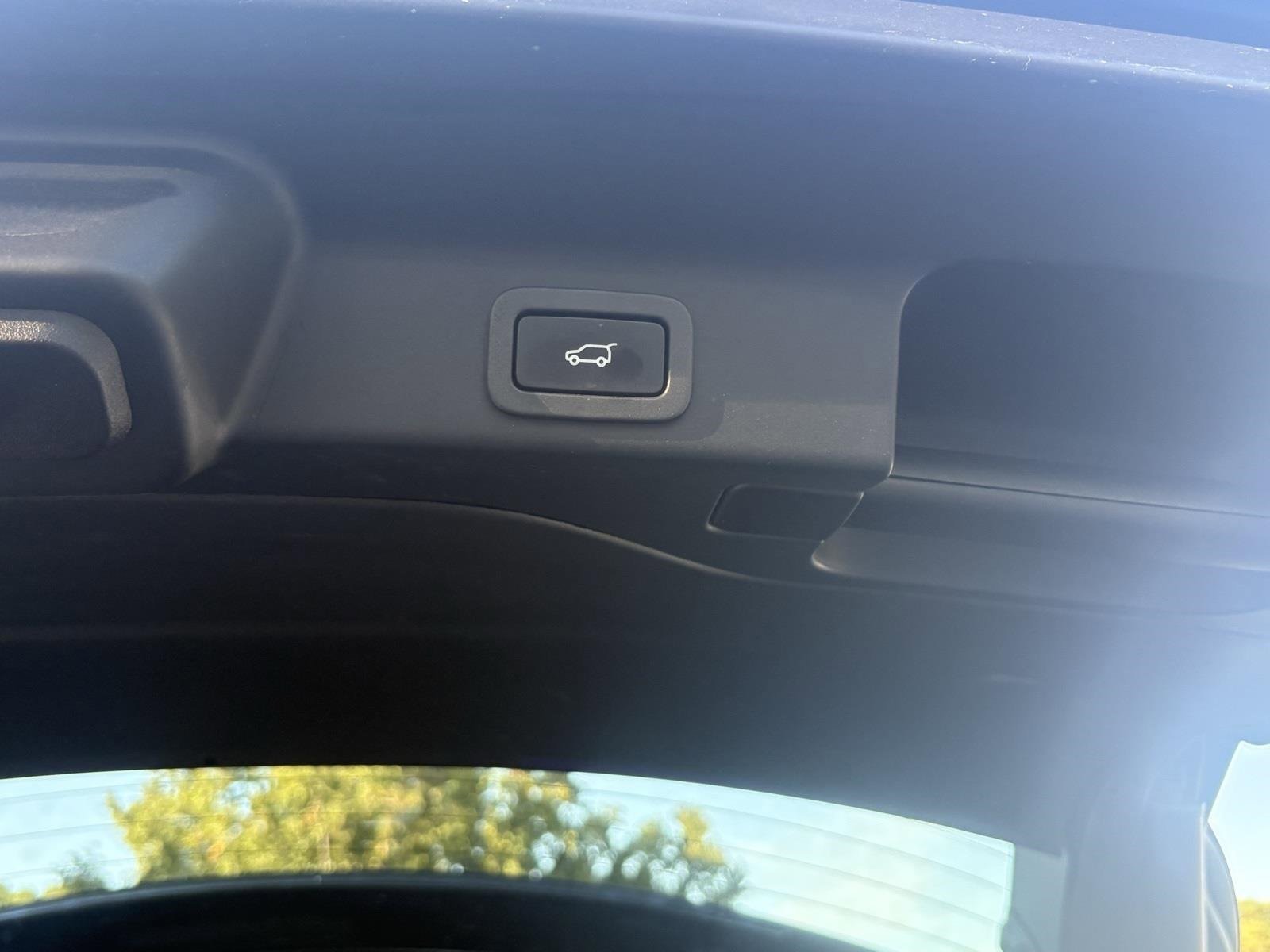 Used 2021 Jaguar F-PACE S image 12