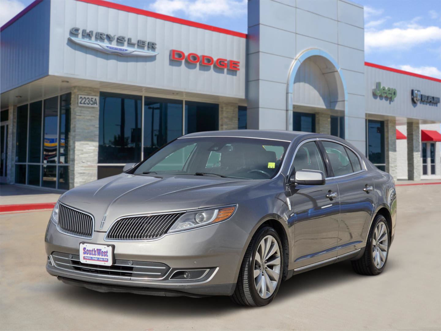 Used 2016 Lincoln MKS w/ Equipment Group 101A FWD image 2