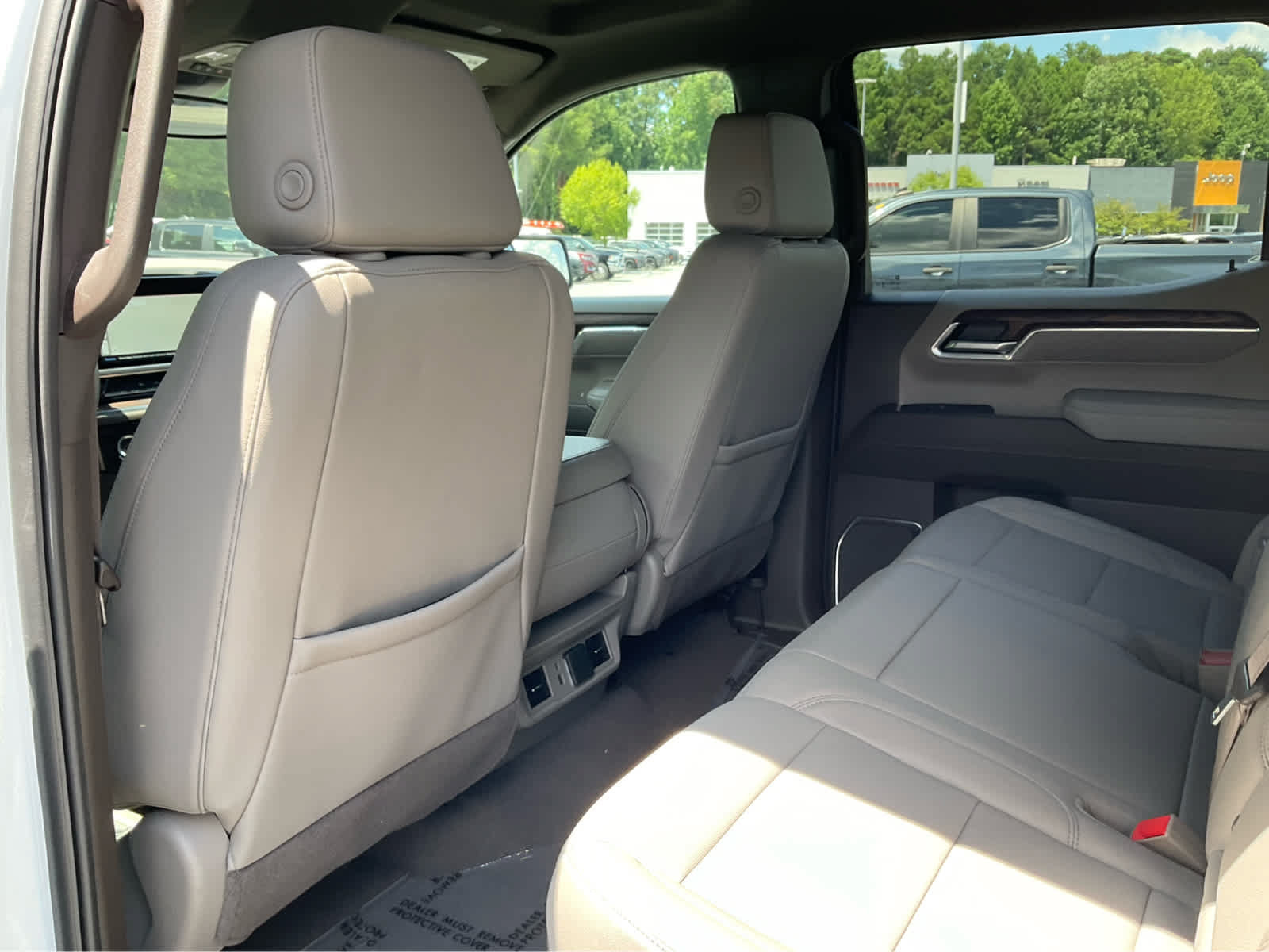 Used 2024 GMC Sierra 1500 SLT AWD/4WD image 24