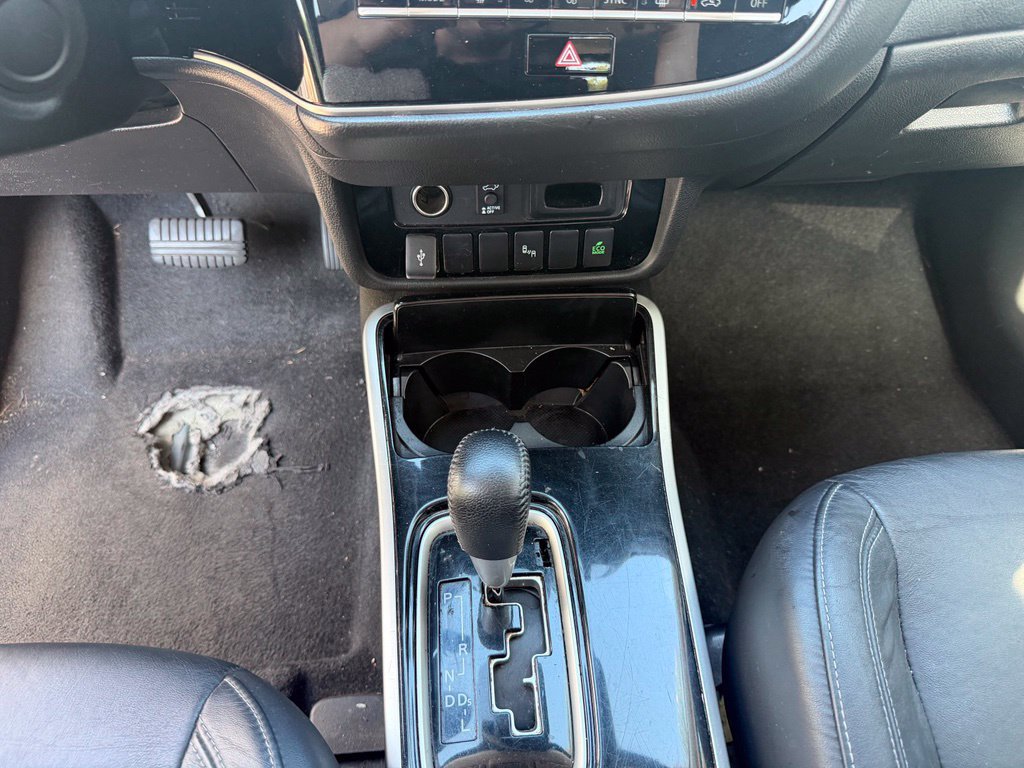 Used 2020 Mitsubishi Outlander SE FWD image 23