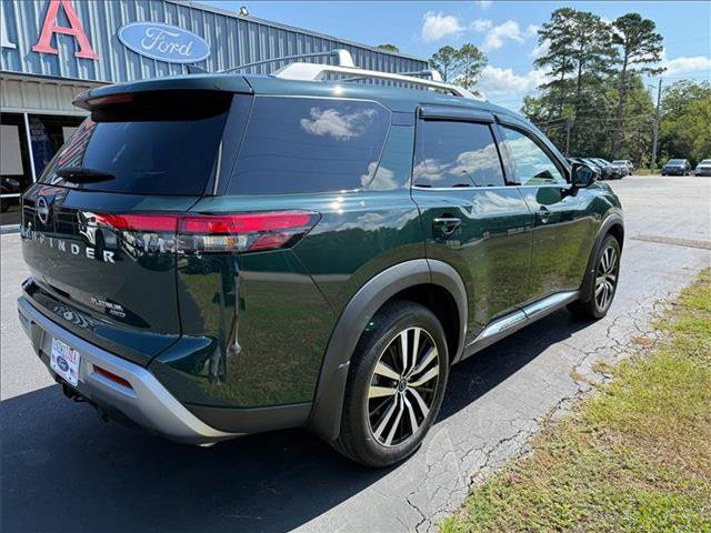 Used 2024 Nissan Pathfinder Platinum AWD/4WD image 5