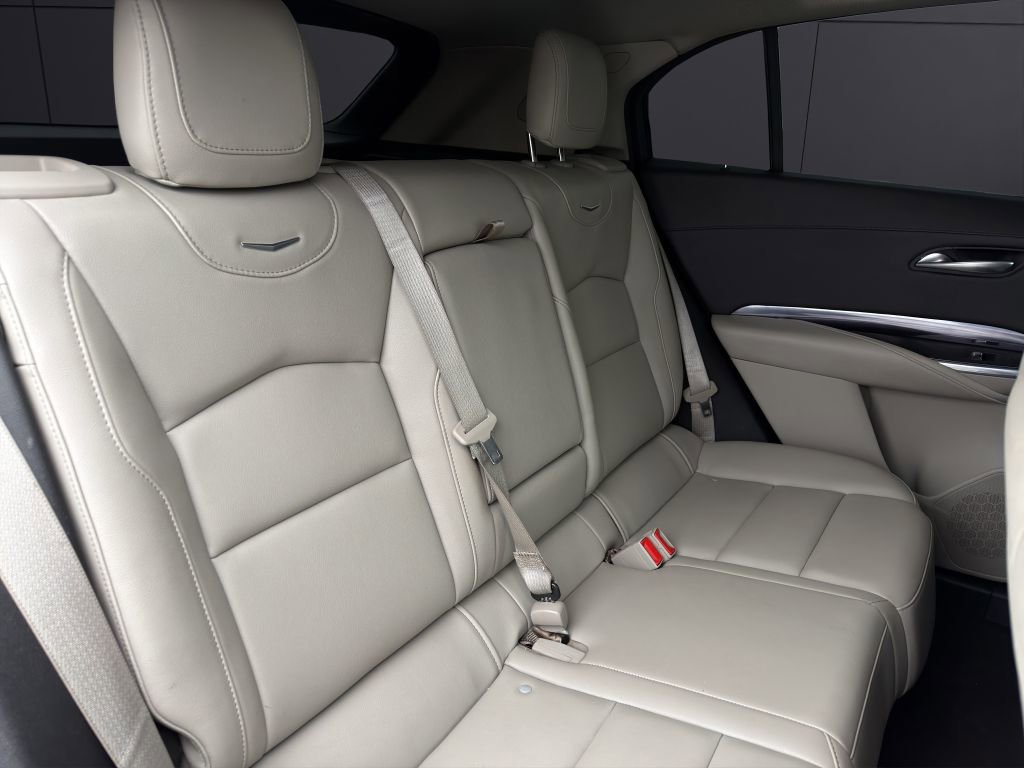 Used 2023 Cadillac XT4 Luxury image 20