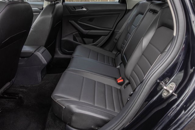 Used 2024 Volkswagen Jetta SE image 22