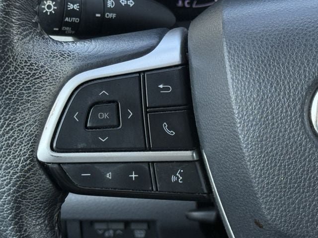 Used 2022 Toyota Sienna XLE FWD image 13