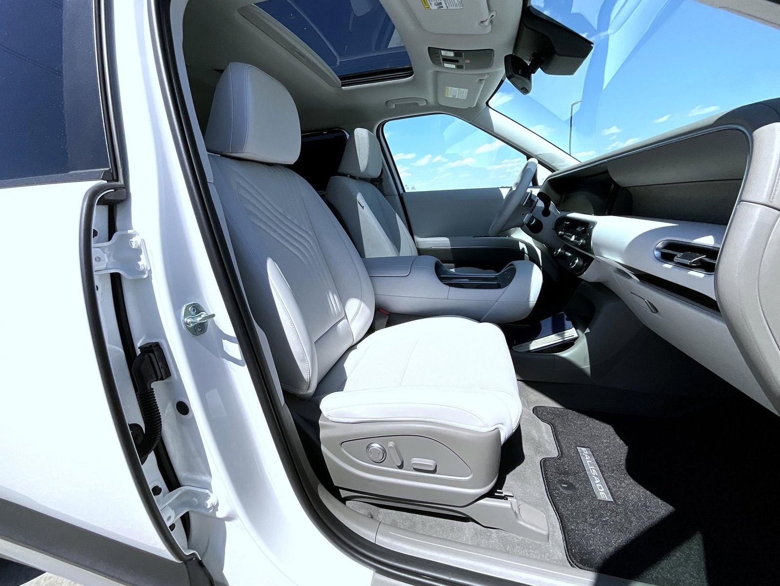 New 2026 Hyundai Palisade SEL Premium AWD/4WD image 16