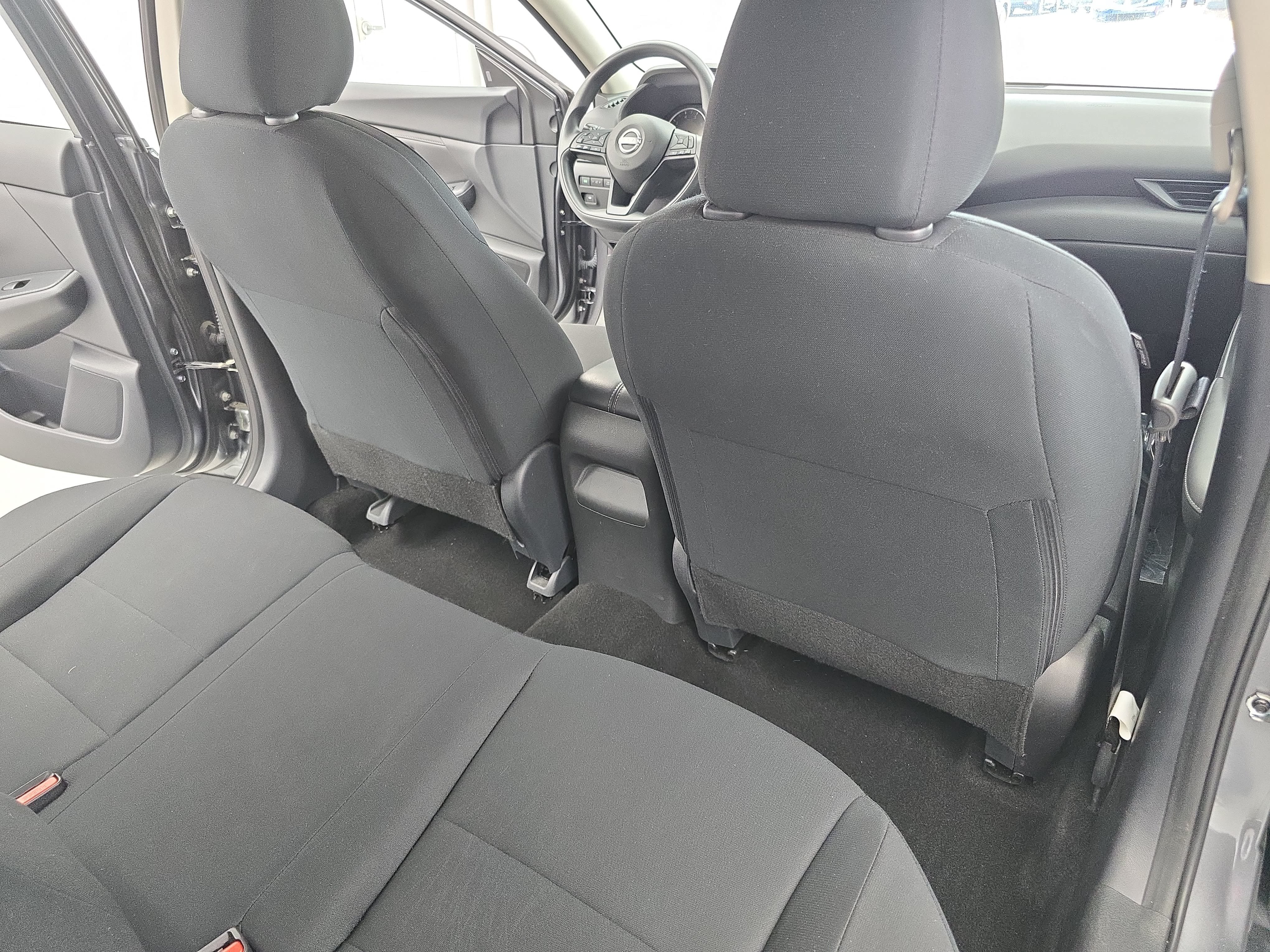 Used 2025 Nissan Sentra S FWD image 11