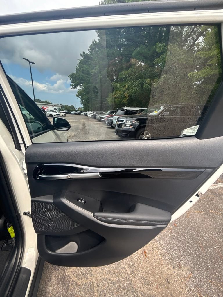 Used 2026 Kia Seltos S FWD image 21