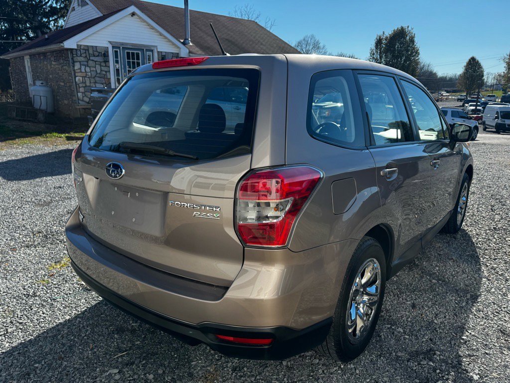 Used 2015 Subaru Forester 2.5i image 5