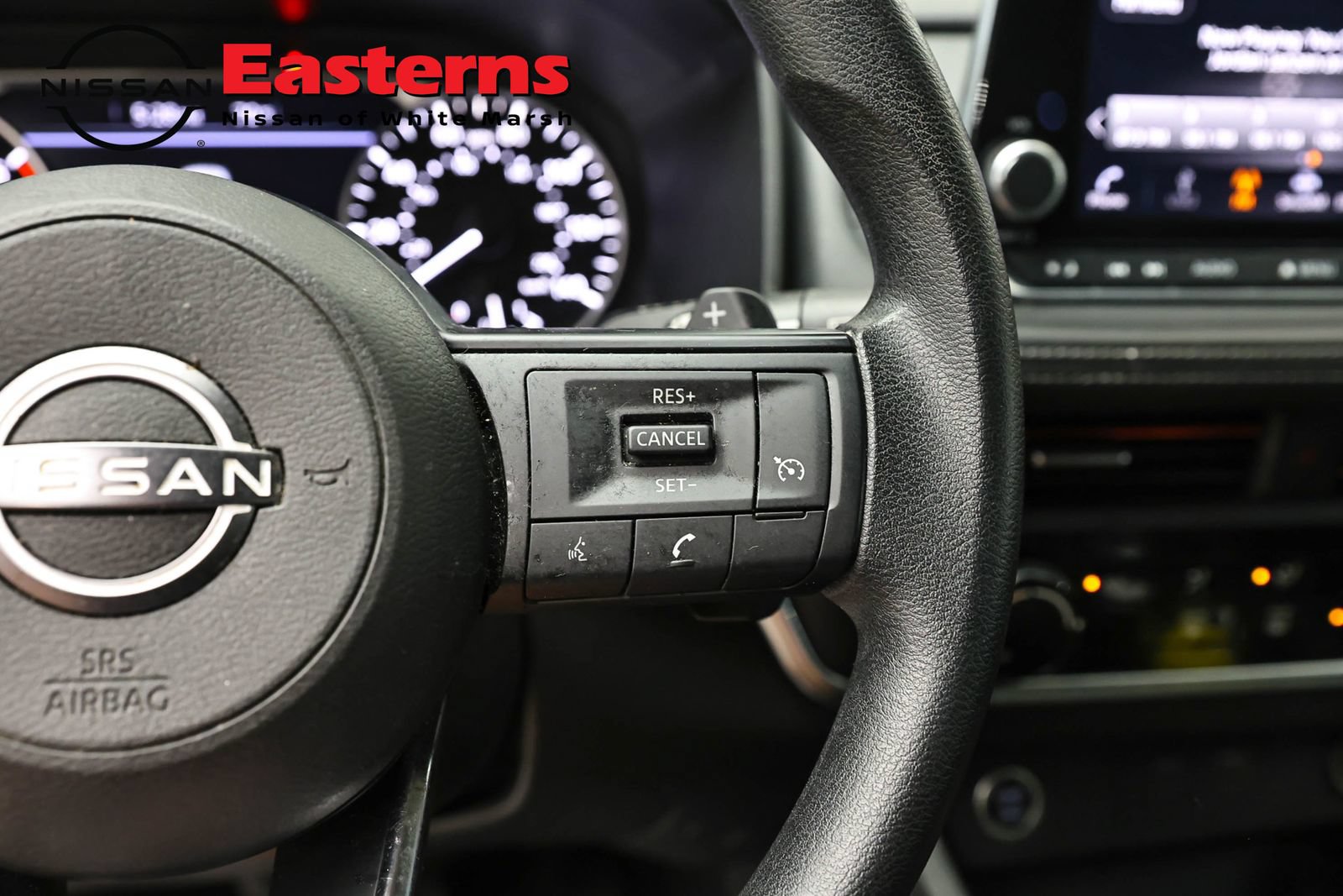 Used 2023 Nissan Rogue S AWD/4WD image 16