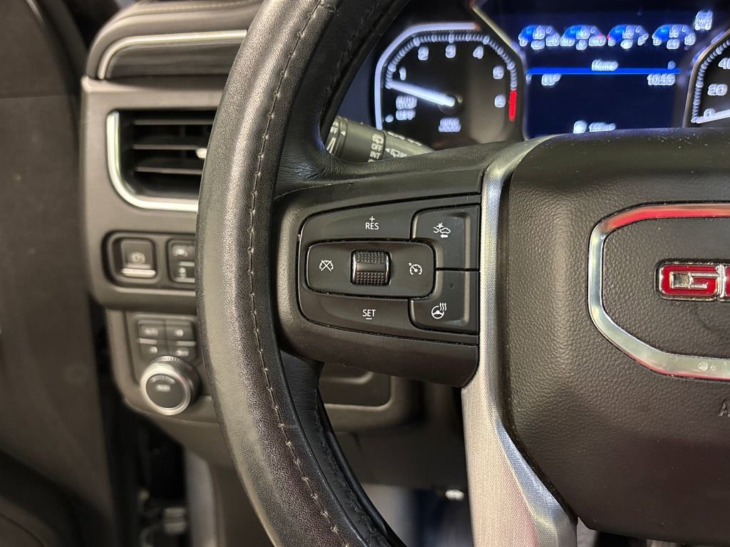 Used 2021 GMC Yukon XL SLT w/ SLT Premium Package AWD/4WD image 32