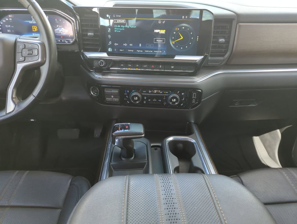 Used 2024 Chevrolet Silverado 1500 High Country w/ Max Trailering Package AWD/4WD image 16