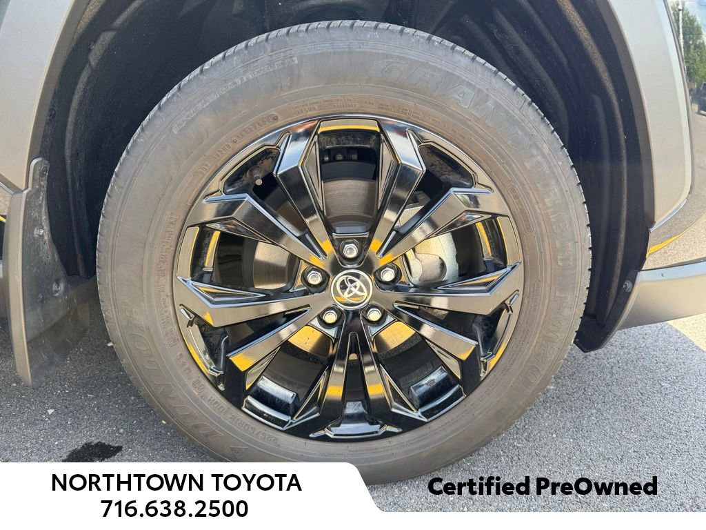 Used 2025 Toyota RAV4 XLE Premium w/ Weather Package AWD/4WD image 32