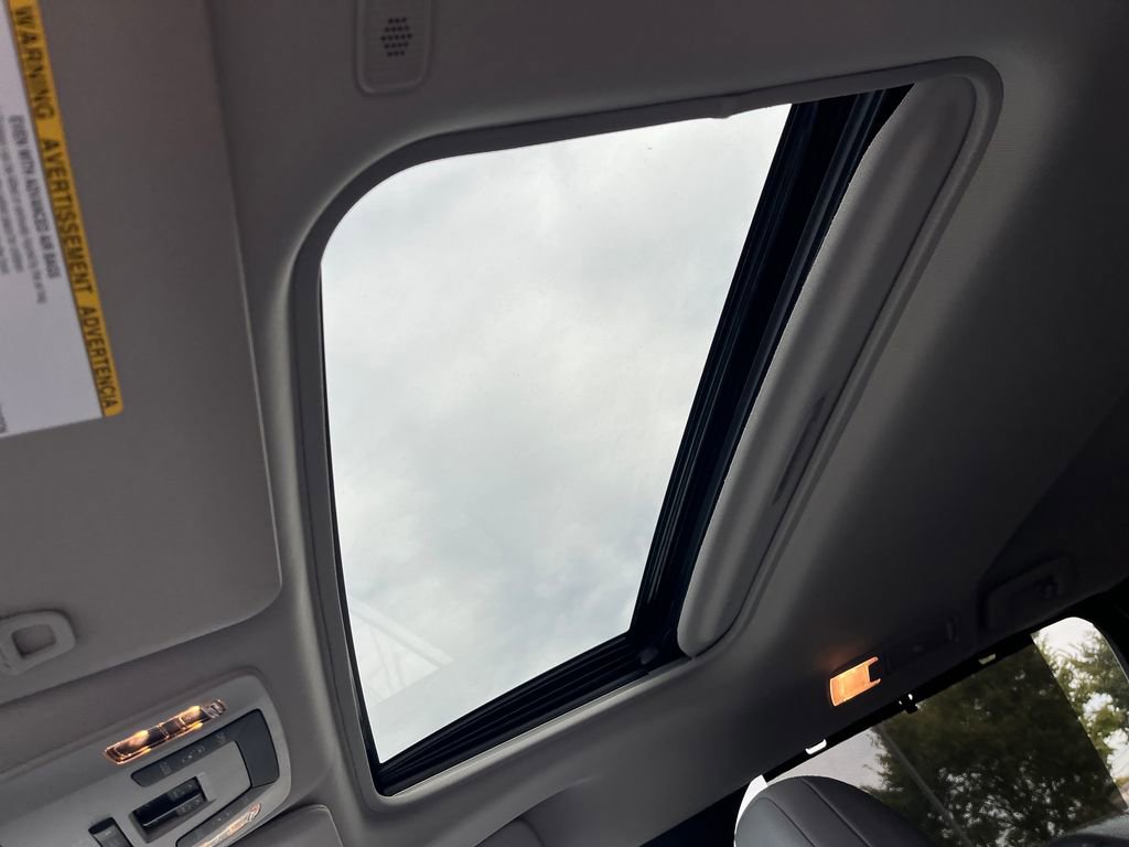 New 2025 Toyota Sienna LE image 21