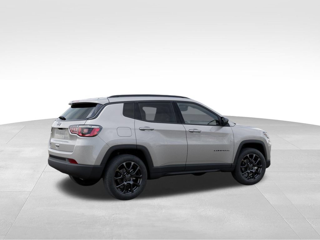 New 2026 Jeep Compass Latitude AWD/4WD image 3